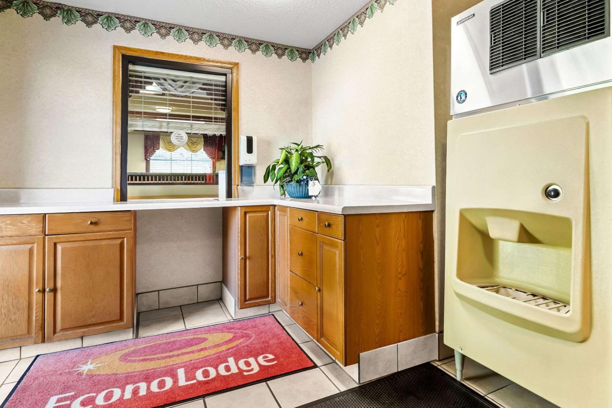 Econo Lodge Russellville Eksteriør bilde