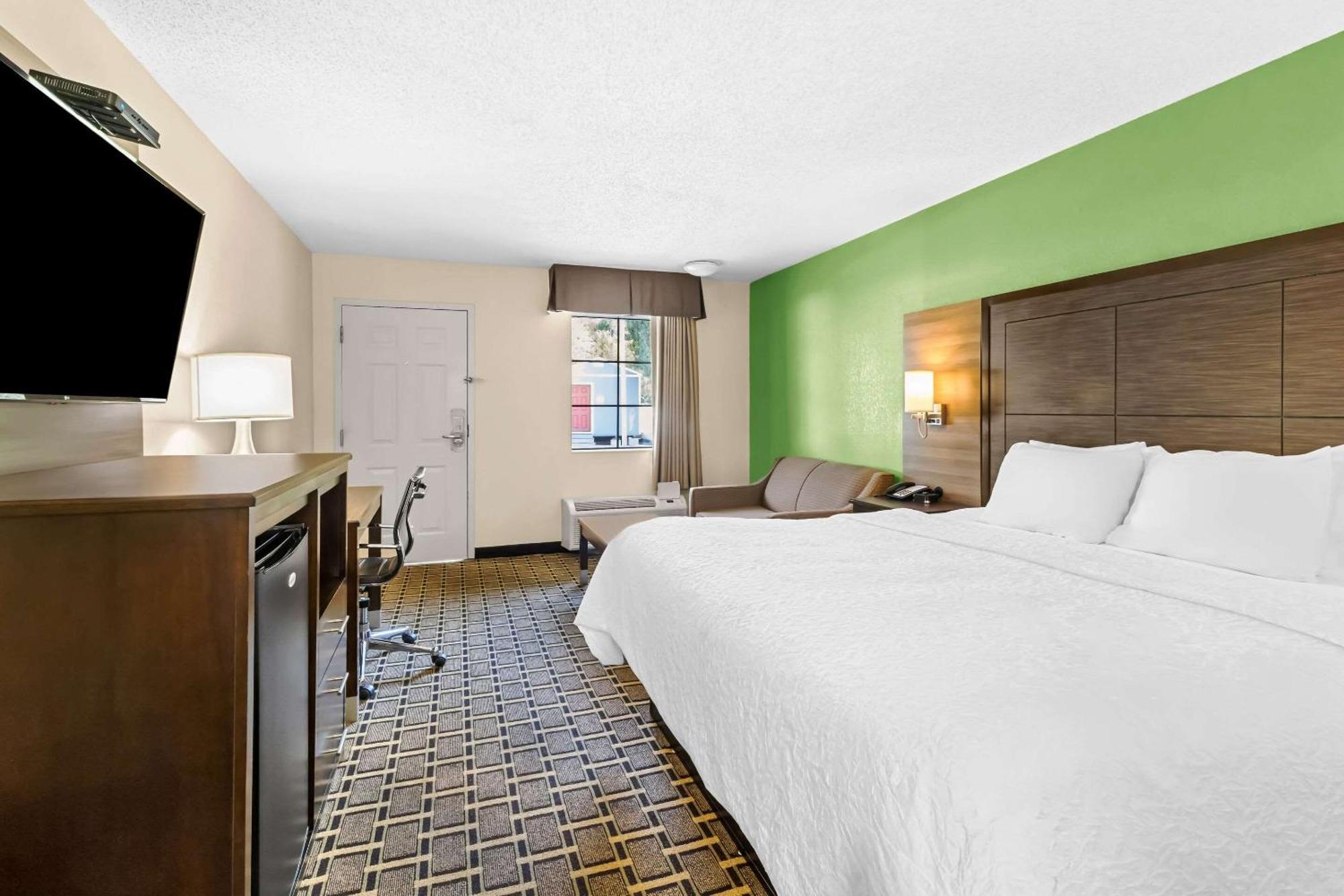 Econo Lodge Russellville Eksteriør bilde