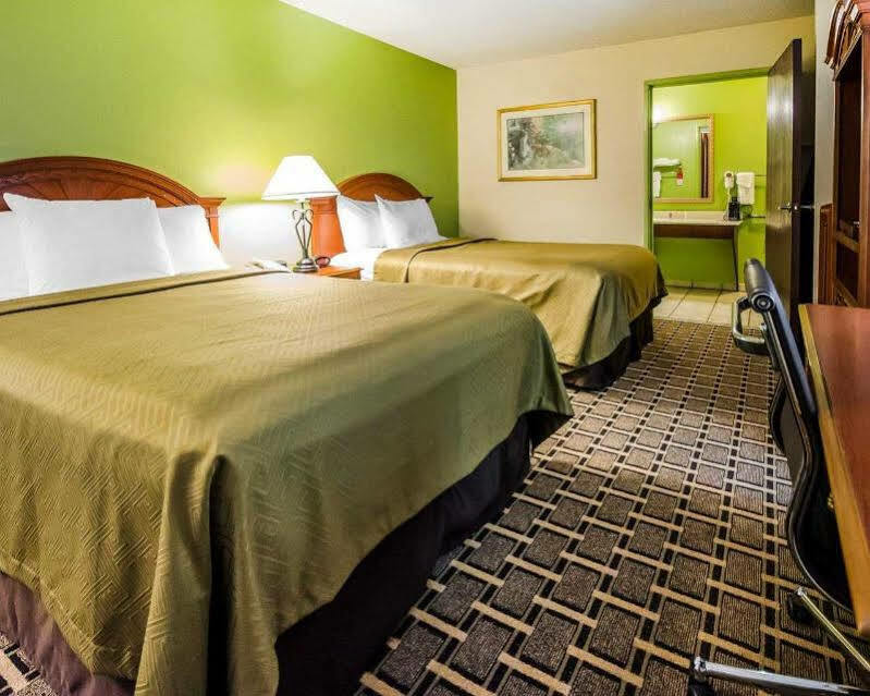 Econo Lodge Russellville Eksteriør bilde